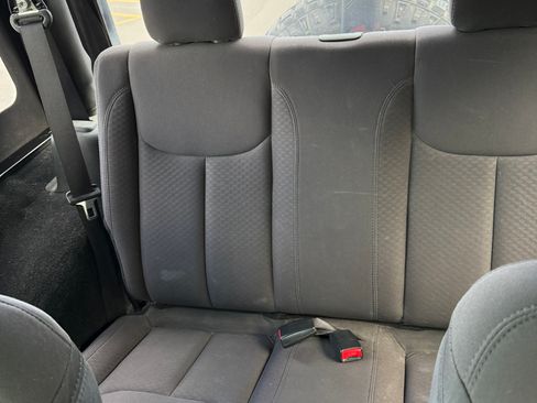 Used 2017 Jeep Wrangler Sport w/ Connectivity Group AWD/4WD image 12