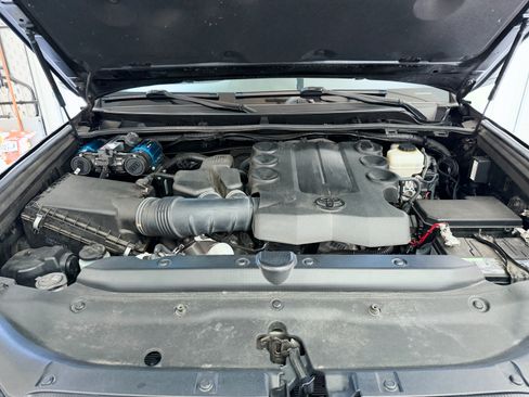 Used 2017 Toyota 4Runner TRD Off-Road Premium image 13