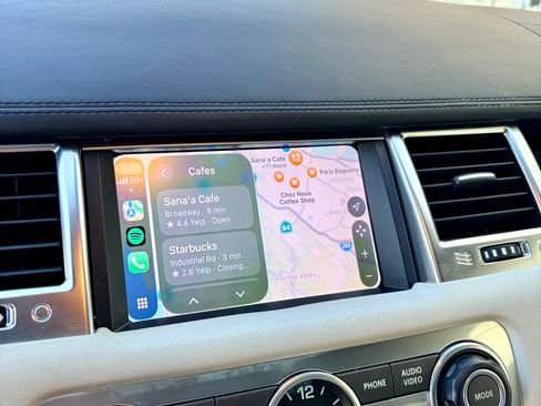 Used 2013 Land Rover Range Rover Sport HSE LUX image 11