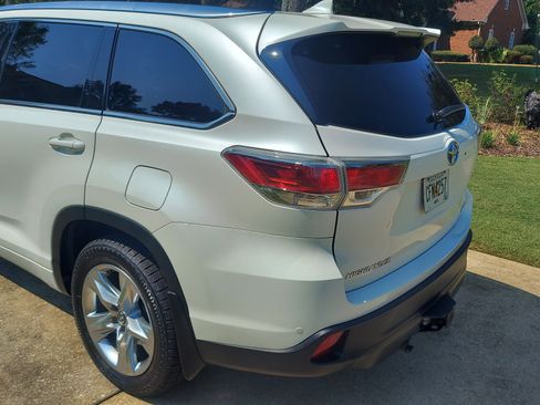 Used 2016 Toyota Highlander Limited Platinum image 5