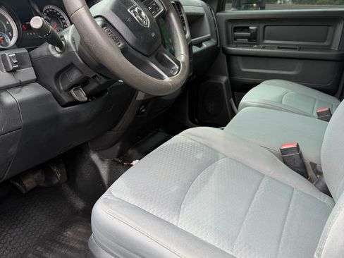 Used 2014 RAM 3500 Tradesman w/ Chrome Appearance Group AWD/4WD image 11