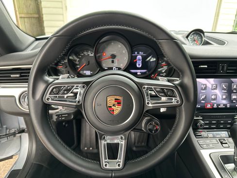 Used 2017 Porsche 911 Carrera S RWD image 14