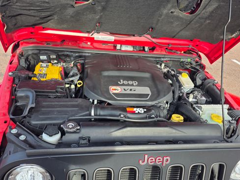 Used 2017 Jeep Wrangler Unlimited Rubicon image 11