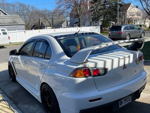 Used 2010 Mitsubishi Lancer Evolution GSR AWD/4WD image 10