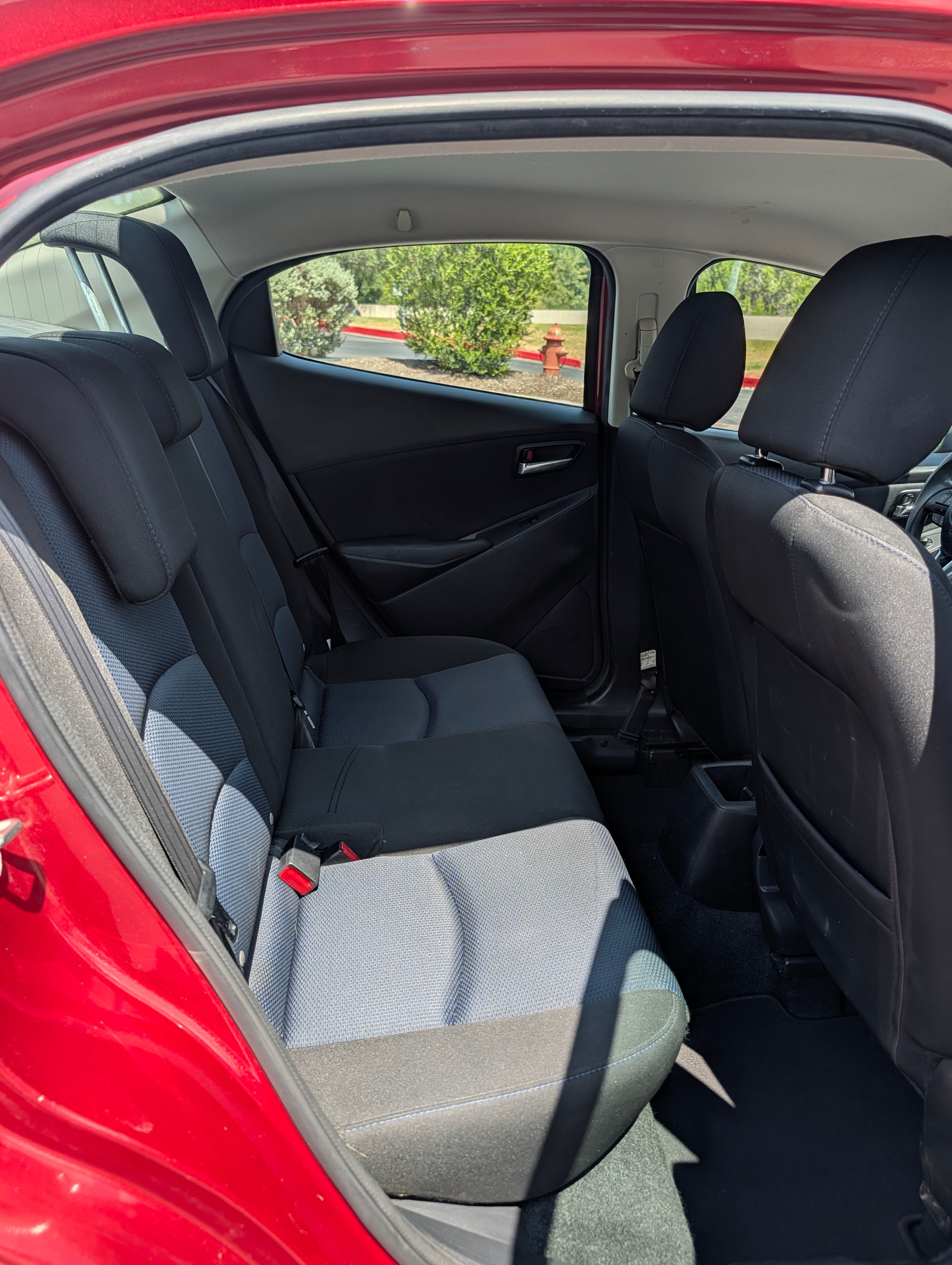 Used 2018 Toyota Yaris iA FWD image 11