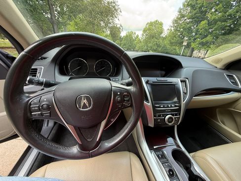 Used 2016 Acura TLX V6 w/ Technology Package FWD image 16