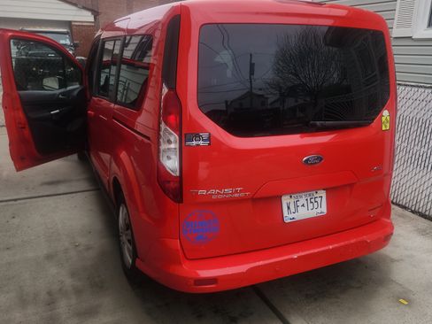 Used 2015 Ford Transit Connect XLT image 6