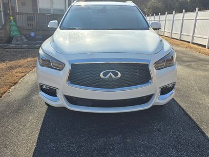 Used 2020 INFINITI QX60 Luxe w/ Essential Package