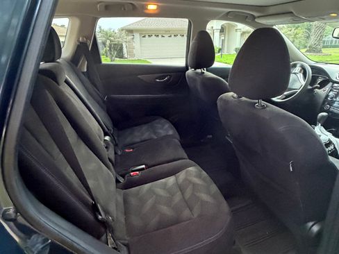 Used 2015 Nissan Rogue SV w/ SV Moonroof Package AWD/4WD image 10