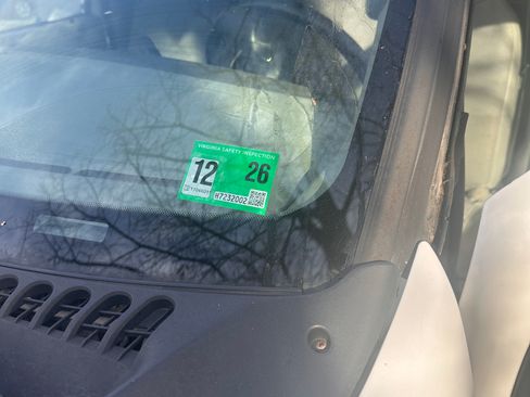 Used 2003 Ford F550 2WD Regular Cab Super Duty image 19