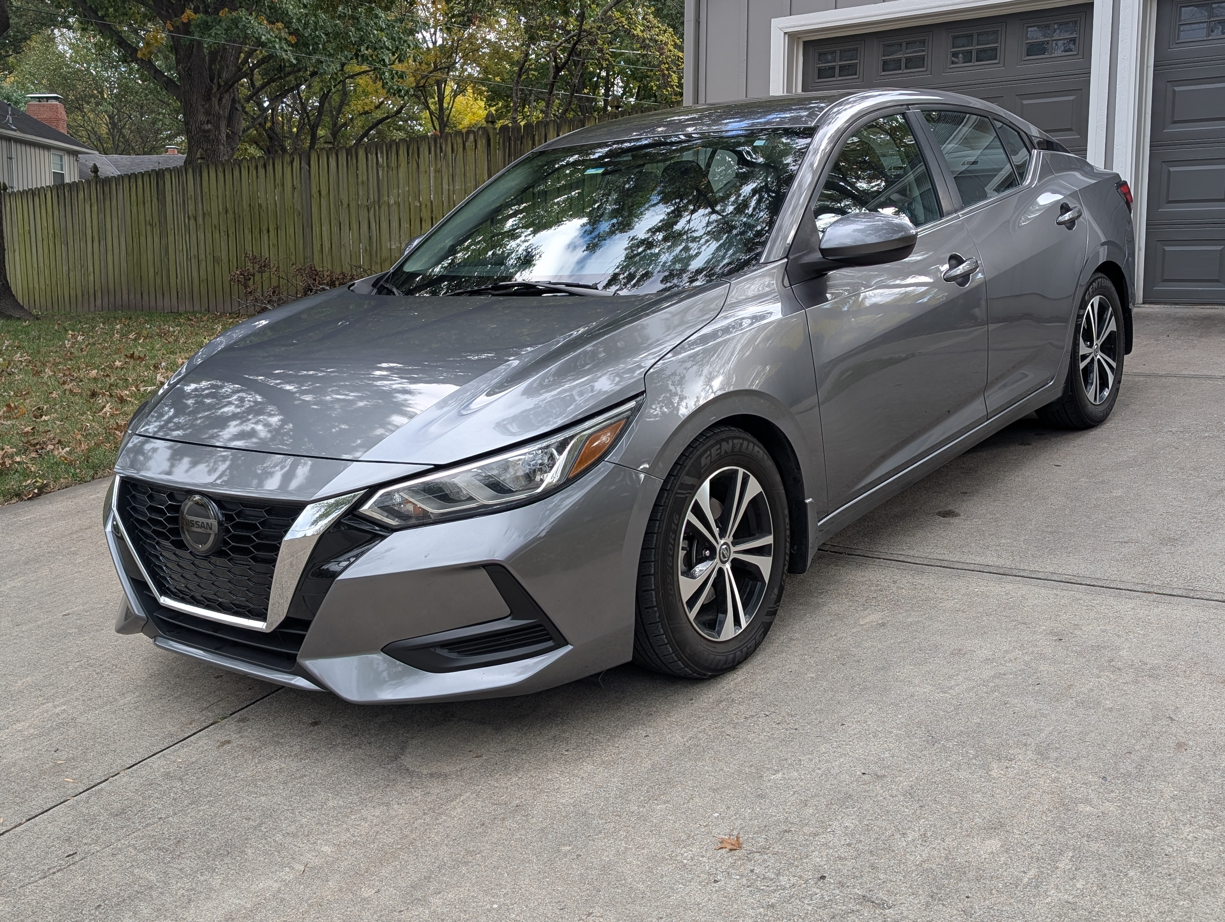 Used 2021 Nissan Sentra SV FWD image 1