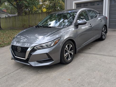 Used 2021 Nissan Sentra SV image 1