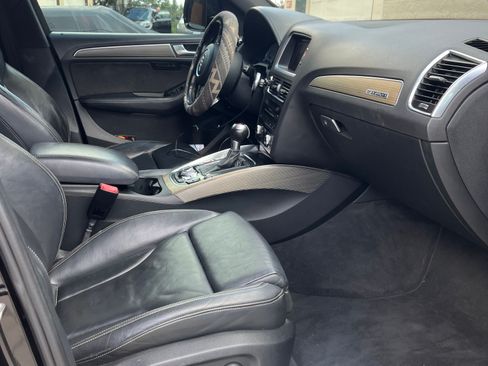 Used 2016 Audi SQ5 Premium Plus w/ Technology Package AWD/4WD image 10