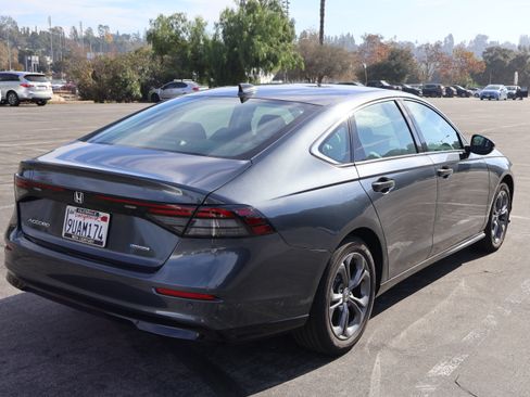 Used 2025 Honda Accord EX-L image 6