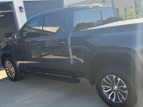 Used 2020 GMC Sierra 1500 AT4 w/ AT4 Premium Package image 5