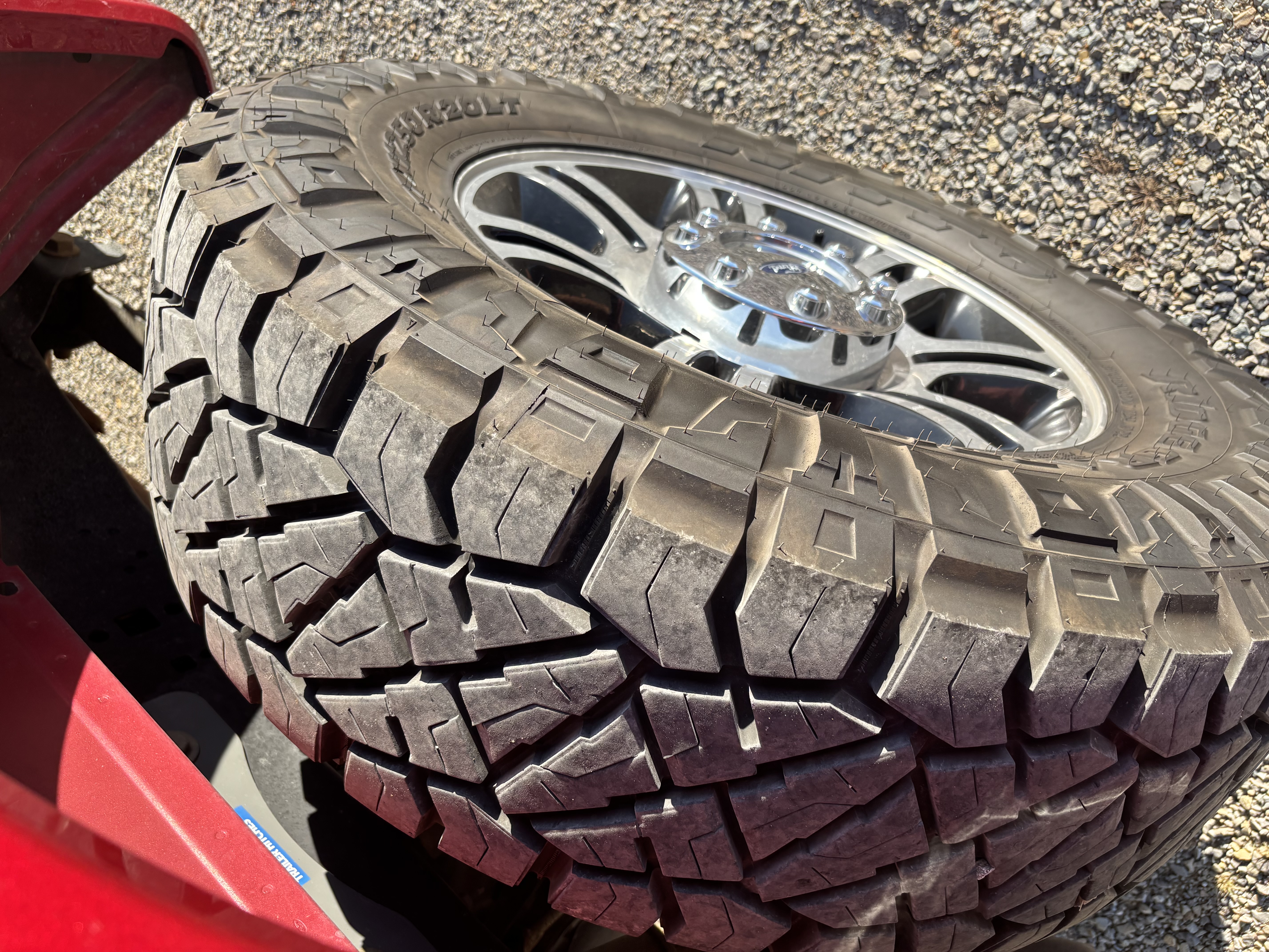 Used 2023 Ford F250 XLT w/ FX4 Off-Road Package AWD/4WD image 18