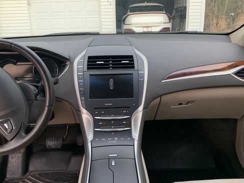 Used 2016 Lincoln MKZ AWD w/ Equipment Group 300A Reserve image 10