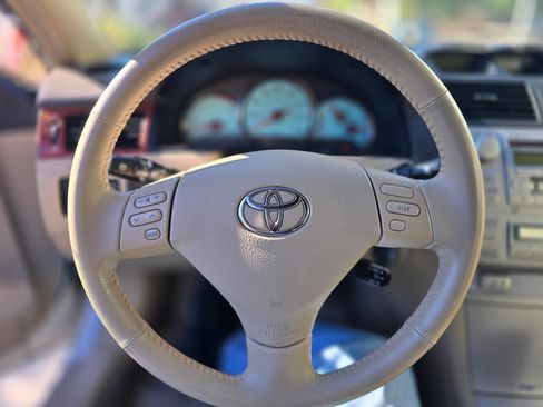 Used 2006 Toyota Solara SLE image 9