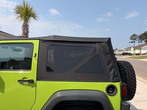 Used 2013 Jeep Wrangler Sport AWD/4WD image 17