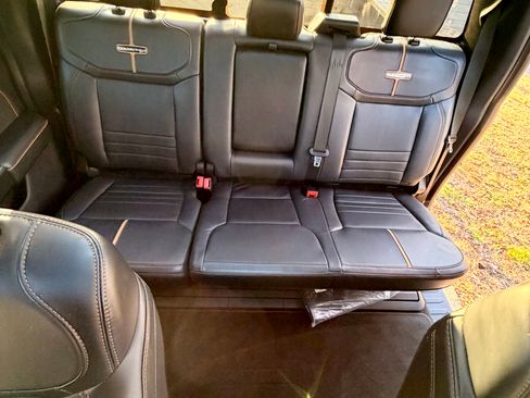 Used 2024 Ford F350 Platinum image 2