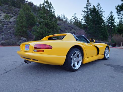 Used 2001 Dodge Viper RT/10 RWD image 15