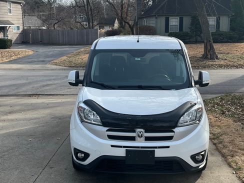 Used 2018 RAM ProMaster City SLT FWD image 1
