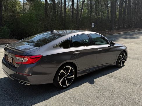 Used 2019 Honda Accord Sport image 11