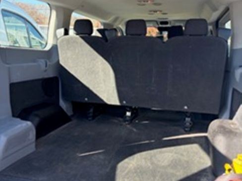 Used 2016 Ford Transit 150 XL image 20