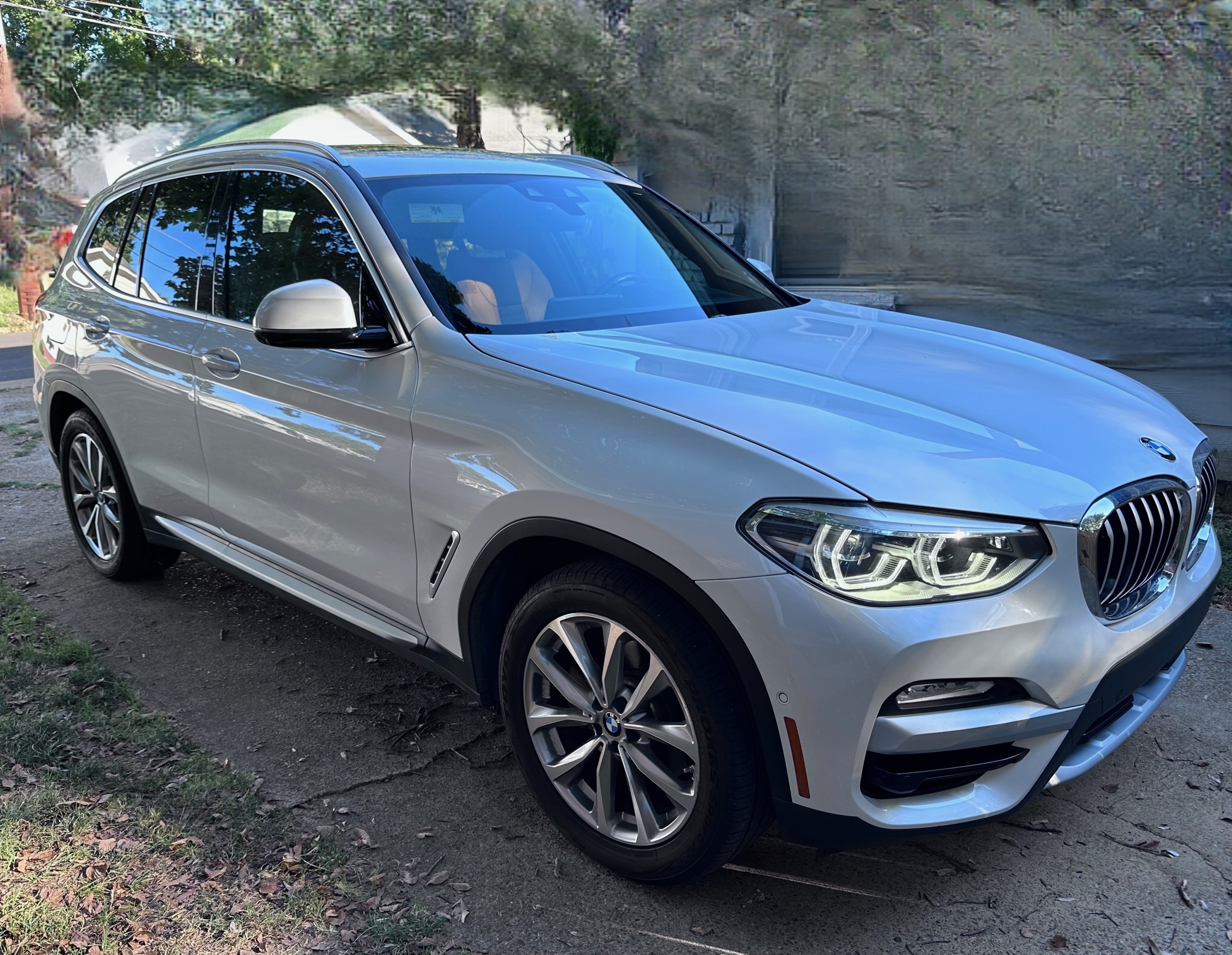 Used 2019 BMW X3 xDrive30i w/ Executive Package AWD/4WD image 1