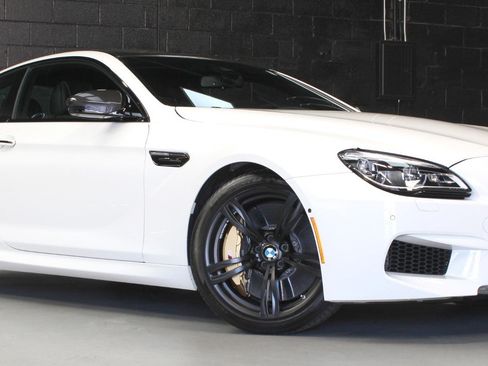 Used 2016 BMW M6 Coupe image 2