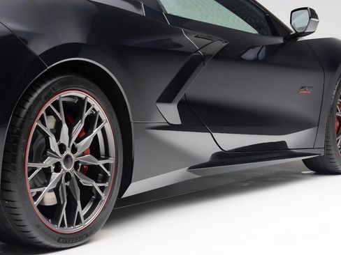 Used 2023 Chevrolet Corvette Stingray Convertible 2D w/ Z51 Performance Package image 17