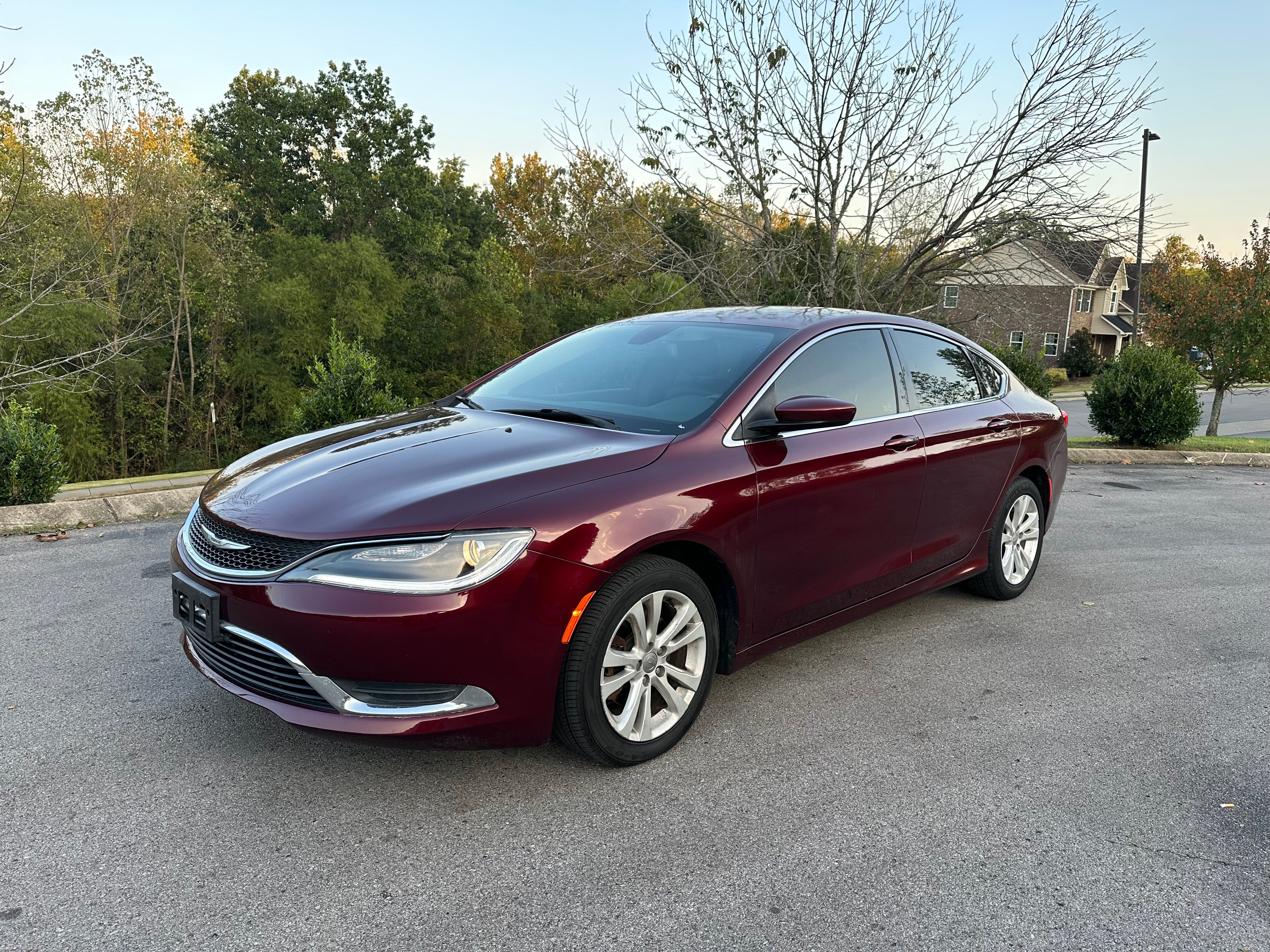 Used 2015 Chrysler 200 S FWD image 1