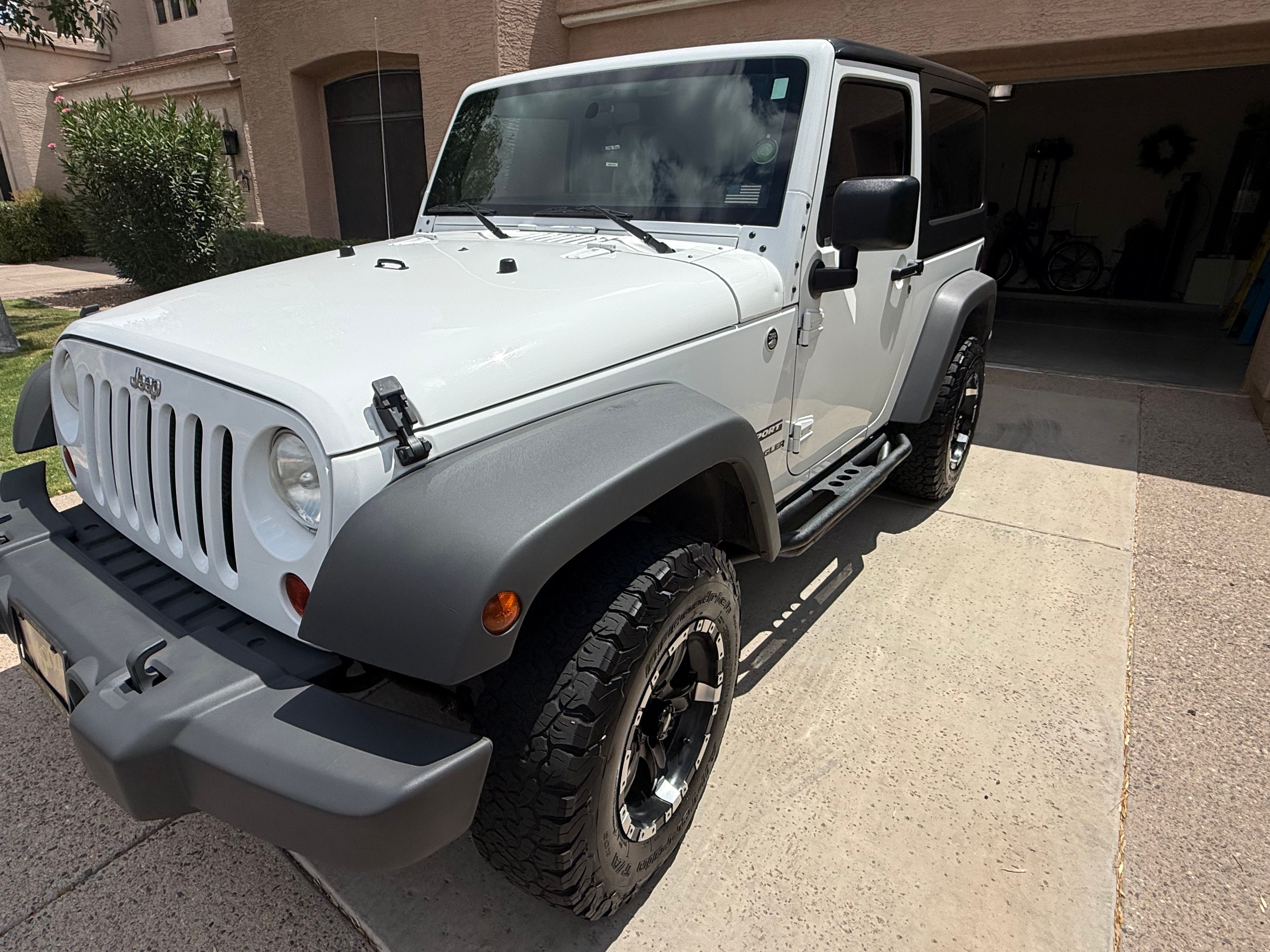 Used 2012 Jeep Wrangler Sport w/ Connectivity Group AWD/4WD image 6