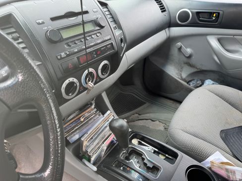 Used 2006 Toyota Tacoma PreRunner image 10