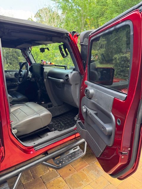 Used 2008 Jeep Wrangler Unlimited X AWD/4WD image 10
