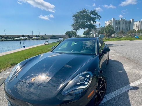 Used 2018 Porsche Panamera w/ Premium Package Plus RWD image 1