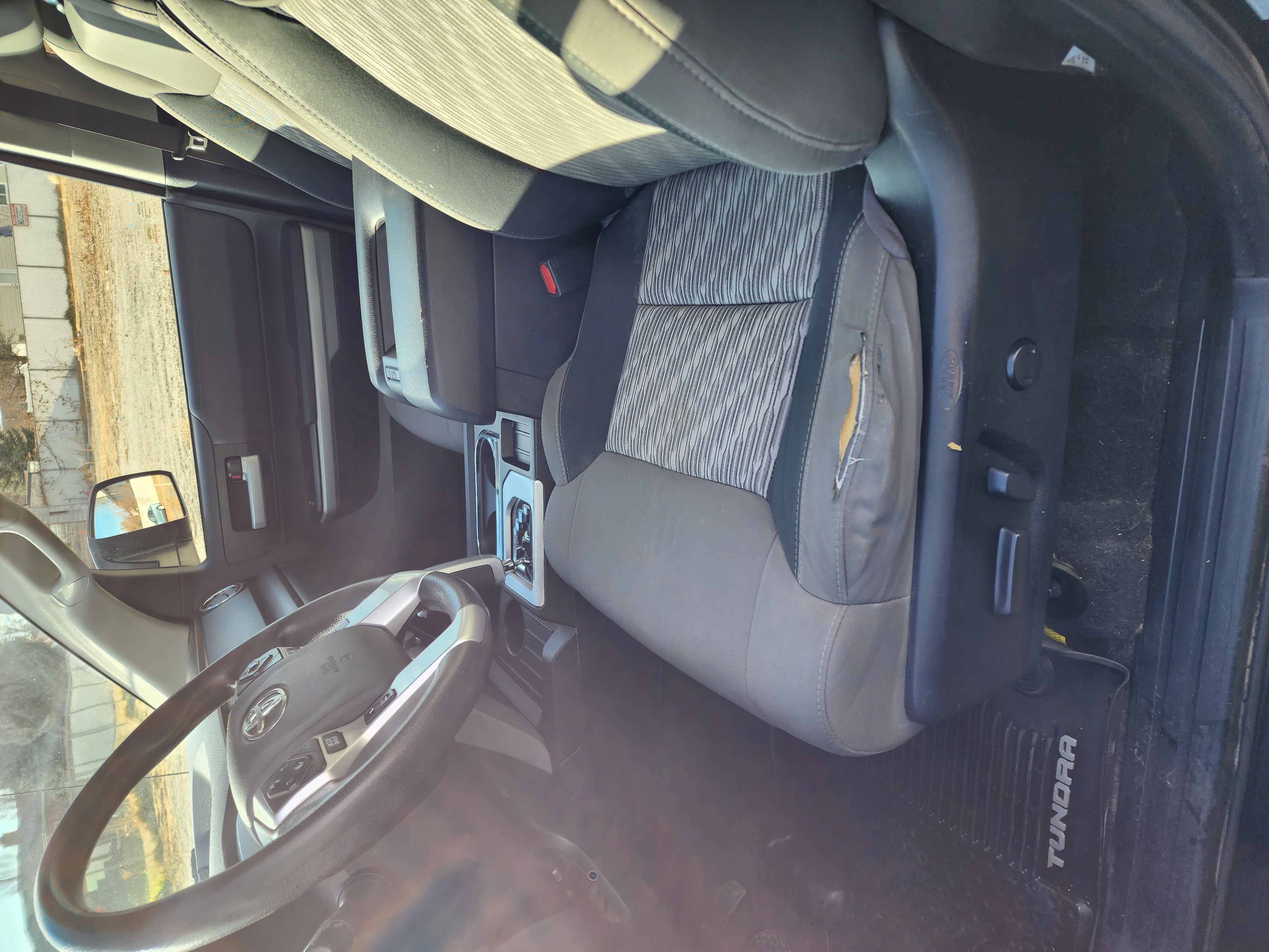 Used 2019 Toyota Tundra SR5 w/ SR5 Upgrade Package AWD/4WD image 14