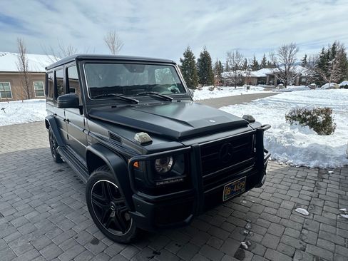 Used 2017 Mercedes-Benz G 63 AMG 4MATIC image 2
