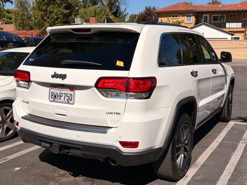 Used 2021 Jeep Grand Cherokee Limited w/ Trailer Tow Group IV image 9