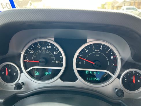 Used 2010 Jeep Wrangler Unlimited Sport AWD/4WD image 23