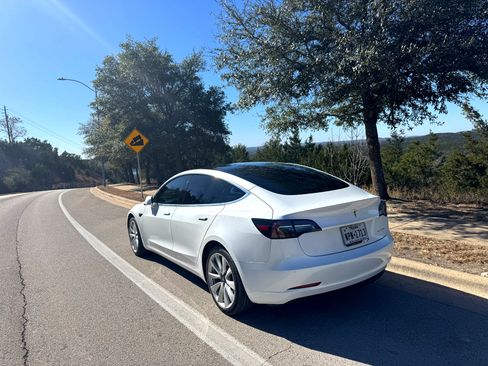 Used 2020 Tesla Model 3 Long Range image 6