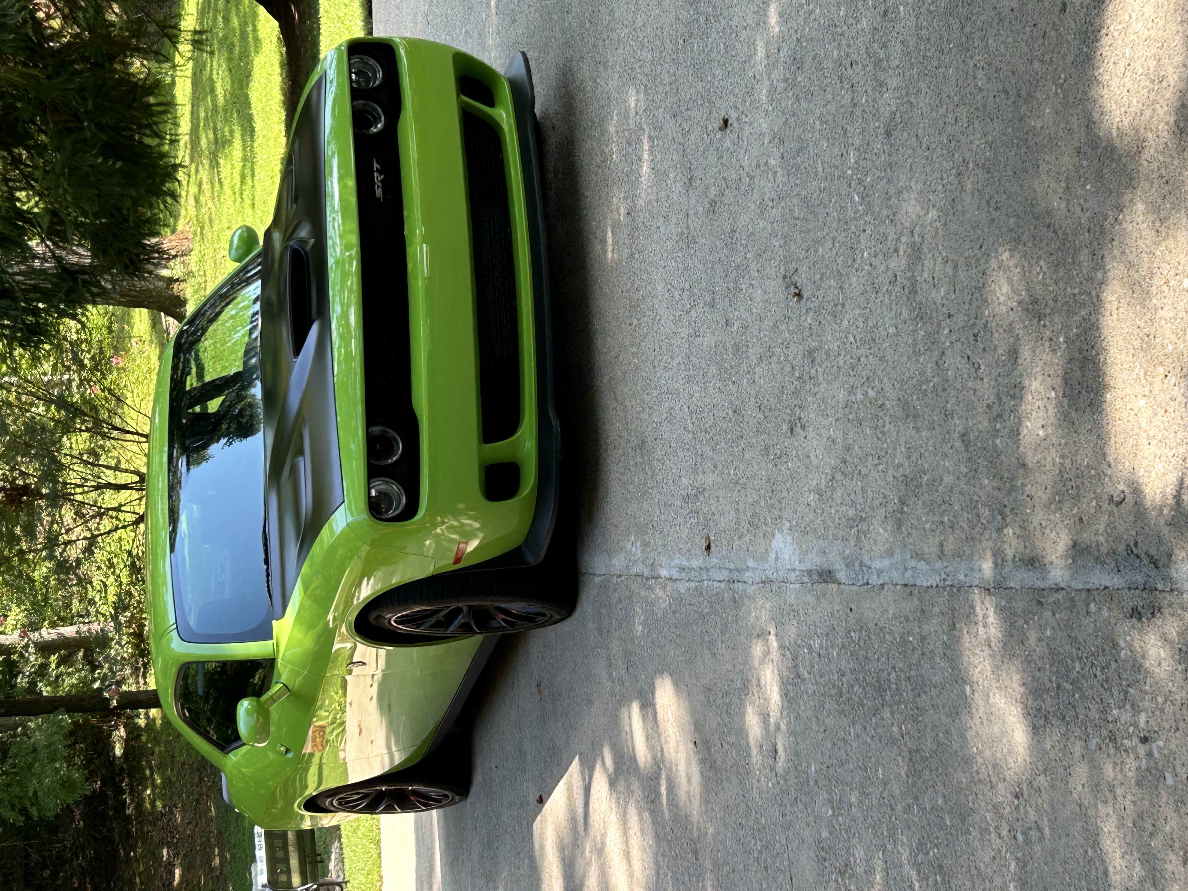 Used 2015 Dodge Challenger SRT Hellcat RWD image 1