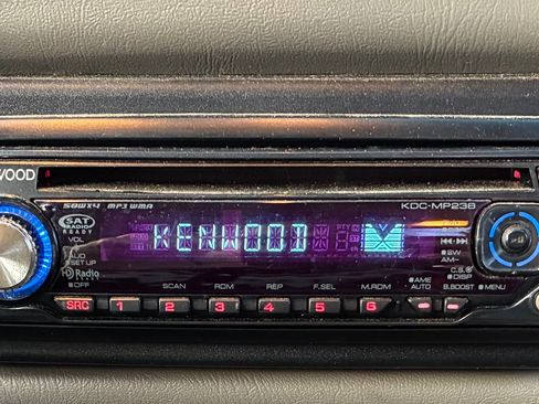 Used 2001 Chevrolet S10 Pickup LS w/ Preferred Equipment Group image 14