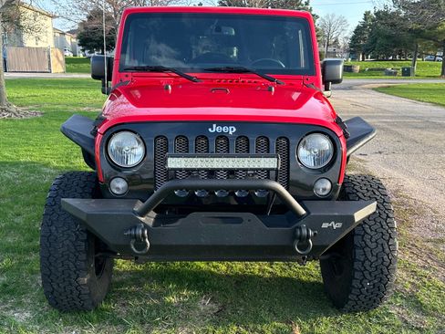 Used 2015 Jeep Wrangler Unlimited Sport w/ Quick Order Package 24S AWD/4WD image 5