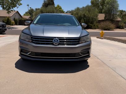Used 2017 Volkswagen Passat 1.8T SE
