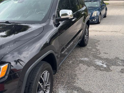 Used 2019 Jeep Grand Cherokee Limited RWD image 4