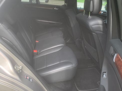 Used 2009 Mercedes-Benz ML 350 4MATIC image 8