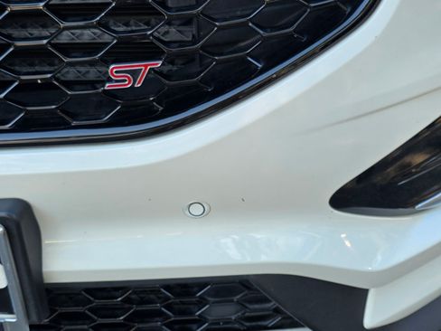 Used 2020 Ford Edge ST w/ Equipment Group 401A image 8