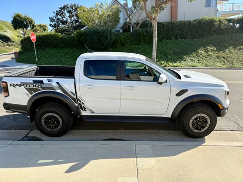 Used 2024 Ford Ranger Raptor AWD/4WD image 5
