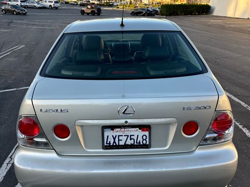Used 2002 Lexus IS 300 300 Sedan 4D image 6